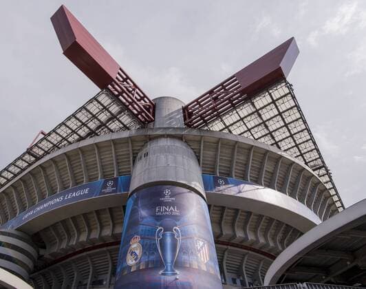 Fußball, Champions League Finale, Giuseppe Meazza Stadion in Mailand Italy: Giuseppe Meazza stadium - Champion League Giuseppe Meazza stadium (also known as San Siro) will host the Champions League final between Real Madrid Cub de Futbol and Club Atletico De Madrid.  NicolòxCampo