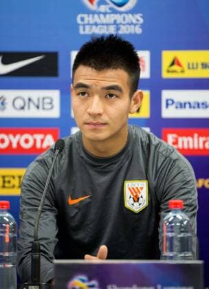 (160524) -- SYDNEY, May 24, 2016 -- Liu Binbin of China s Shandong Luneng FC attends a press conference PK Pressekonferenz in Sydney, Australia, May 24, 2016. Shandong Luneng FC will face Sydney FC in the second leg of the Asian Football Confederation (AFC) Asian Champions Legaue round of 16 on Wednesday night. ) (SP)AUSTRALIA-SYDNEY-SHANDONG LUNENG-AFC CHAMPIONS LEAGUE ZhuxHongye 