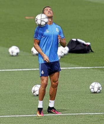 Real Madrid training session. In this picture, Cristiano Ronaldo. xÃngelxRiverox 