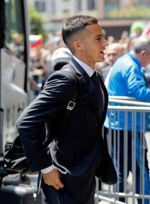 Real Madrid s forward Lucas Vazquez Lucas Vazquez arrives to a hotel in Milan (Italy) on 27 May 2016. The Champions League soccer final between Real Madrid and Atletico Madrid will be held at the San Siro stadium on 28 May. REAL MADRID ARRIVES TO MILAN !ACHTUNG: NUR REDAKTIONELLE NUTZUNG!  20160527-635999553103208060