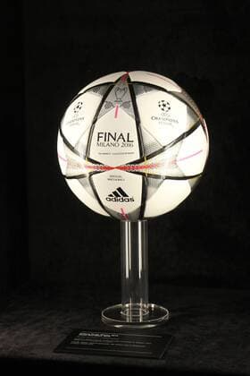 MOSTRA CHAMPIONS LEAGUE, MUSEO MONDO MILAN, PALLONE FINALE 2016 MILAN 2015-16 - Eröffnung AC Milan