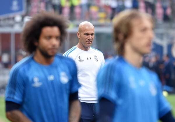 FUSSBALL CHAMPIONS LEAGUE FINALE SAISON 2015 2016 27.05.2016 Real Madrid - Atletico Madrid Training Real Madrid; Trainer Zinedine Zidane 