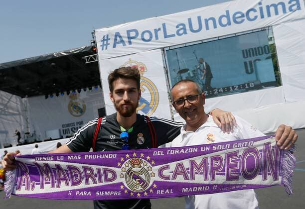 MILAN (ITALY) 28 05 2016. Supporters of Real Madrid enjoy Fan Zone in Milan. Real Madrid will face Atletico Madrid in the UEFA Champions League Final on 28 May 2016 in Milan. SUPPORTERS !ACHTUNG: NUR REDAKTIONELLE NUTZUNG!  MD 20160528-636000375828434506