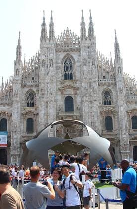 SOCCER - CL final, Madrid vs Atletico MILANO,ITALY,28.MAY.16 - SOCCER - UEFA Champions League, final, Real Madrid CF vs Atletico Madrid. Image shows fans in front of the dome of Milano. GEPAxpictures xCh.xKelemen
