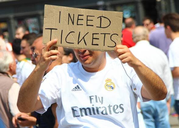 SOCCER - CL final, Madrid vs Atletico MILANO,ITALY,28.MAY.16 - SOCCER - UEFA Champions League, final, Real Madrid CF vs Atletico Madrid. Image shows a fan of Real. GEPAxpictures xCh.xKelemen