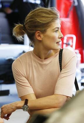 Motorsports: FIA Formula One World Championship WM Weltmeisterschaft 2016, Grand Prix of Monaco, Rosamund Pike (GBR) xHOCHxZWEIx
