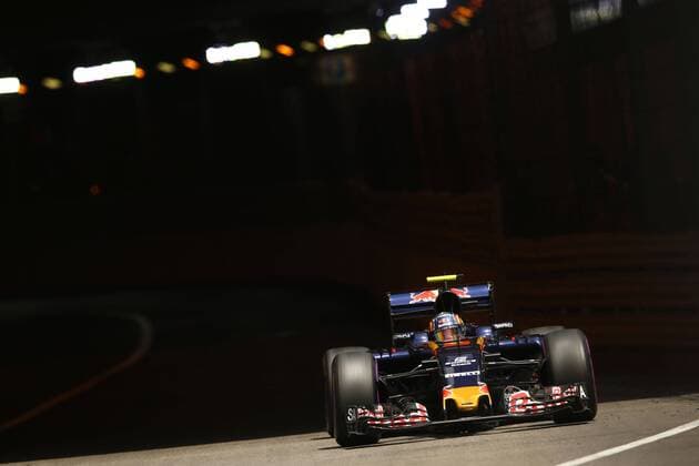 Motorsports: FIA Formula One World Championship WM Weltmeisterschaft 2016, Grand Prix of Monaco, 55 Carlos Sainz Junior (ESP, Scuderia Toro Rosso), xHOCHxZWEIx