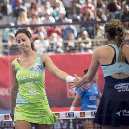 Spanish Marta Marrero (L) and Alejandra Salazar celebrates the victory over against Elisabeth Amatriain and Patricia Llaguno during the women s semifinal game of the World Padel Tour Madrid Open in Las Rozas, close to Madrid, 28 May 2016. WOMEN SEMFINAL !ACHTUNG: NUR REDAKTIONELLE NUTZUNG!  GRA041 20160528-636000565156864900