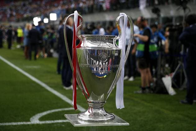 CORRECTS DATE A view of the Champions League trophy before the final match between Real Madrid and Atletico de Madrid at San Siro stadium in Milan, Italy, 28 May 2016. REAL MADRID VS ATLETICO DE MADRID !ACHTUNG: NUR REDAKTIONELLE NUTZUNG!  MIL002 20160528-636000639617980503