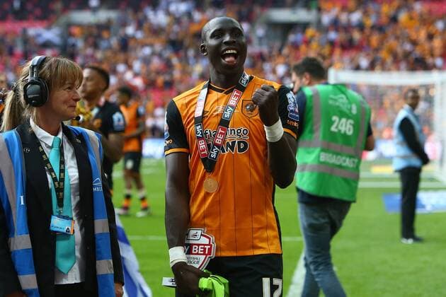 Hull s Mohamed Diame celebrates promotion during the Skybet Championship Play Off Final match at Wembley Stadium. Photo credit should read: Philip Oldham Sportimage EDITORIAL USE ONLY. No use with unauthorised audio, video, data, fixture lists, club league logos or live services. Online in-match use limited to 120 images, no video emulation. No use in betting, games or single club league player publications.
