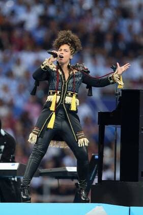 28.05.2016, Fussball Champions-League Finale 2016, Real Madrid - Atletico Madrid, im Guiseppe Meazza Stadion in Mailand (Italien). Sängerin Alicia Keys (USA) performt auf der Bühne vor dem Finale. 
