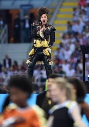 FUSSBALL CHAMPIONS LEAGUE FINALE SAISON 2015 2016 Real Madrid - Atletico Madrid 28.05.2016 Die US-amerikanische Soul- und R&B-Saengerin Alicia Keys performt auf der Eröffnungszeremonie 