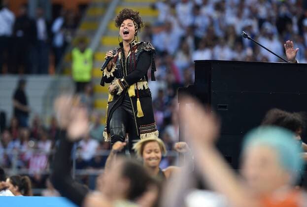 FUSSBALL CHAMPIONS LEAGUE FINALE SAISON 2015 2016 Real Madrid - Atletico Madrid 28.05.2016 Die US-amerikanische Soul- und R&B-Saengerin Alicia Keys performt auf der Eröffnungszeremonie 