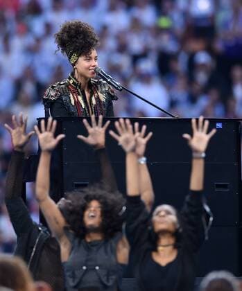 FUSSBALL CHAMPIONS LEAGUE FINALE SAISON 2015 2016 Real Madrid - Atletico Madrid 28.05.2016 Die US-amerikanische Soul- und R&B-Saengerin Alicia Keys performt auf der Eröffnungszeremonie 