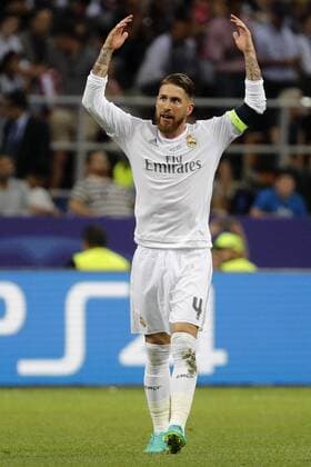 Real Madrid s defense Sergio Ramos celebrates his 1-0 goal before Atletico de Madrid during their UEFA Champions League final match at San Siro stadium in Milan, Italy, 28 May 2016. REAL MADRID VS ATLETICO DE MADRID !ACHTUNG: NUR REDAKTIONELLE NUTZUNG!  MIL042 20160528-636000678905079950