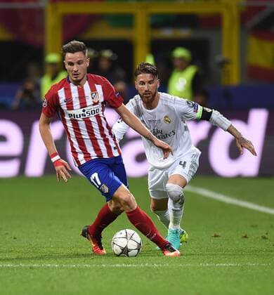 FUSSBALL CHAMPIONS LEAGUE FINALE SAISON 2015 2016 Real Madrid - Atletico Madrid 28.05.2016 Saul Niguez (li, Atletico Madrid) gegen Sergio Ramos (re, Real Madrid) 
