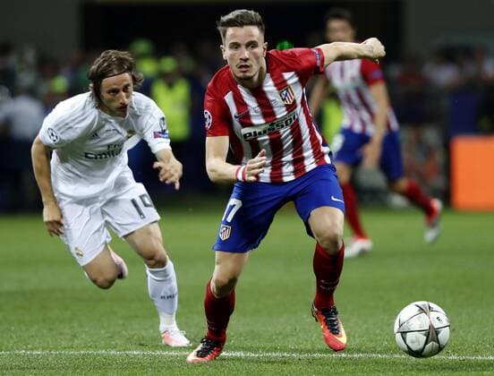 Atletico de Madrid s midfielder Saul Niguez (R) and Real Madrid s Croatian midfielder Luka Modric in action during the UEFA Champions League final match at San Siro stadium in Milan, Italy, 28 May 2016. REAL MADRID VS ATLETICO DE MADRID !ACHTUNG: NUR REDAKTIONELLE NUTZUNG!  MIL075 20160528-636000700017303328