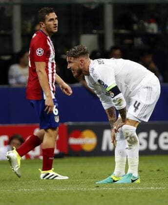 Atletico de Madrid s midfielder Koke Resurreccion (L) and Real Madrid s defense Sergio Ramos during their UEFA Champions League final match at San Siro stadium in Milan, Italy, 28 May 2016. REAL MADRID VS ATLETICO DE MADRID !ACHTUNG: NUR REDAKTIONELLE NUTZUNG!  MIL089 20160528-636000706463761400