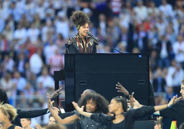 Singer Alicia Keys pre match entertainement during the UEFA Champions League Final match at the Giuseppe Meazza Stadium, Milan, Italy. Photo credit should read: David Klein Sportimage EDITORIAL USE ONLY. No use with unauthorised audio, video, data, fixture lists, club league logos or live services. Online in-match use limited to 120 images, no video emulation. No use in betting, games or single club league player publications.