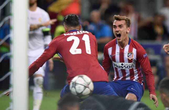 FUSSBALL CHAMPIONS LEAGUE FINALE SAISON 2015 2016 Real Madrid - Atletico Madrid 28.05.2016 Torjubel nach dem 1:1: Yannick Carrasco (li) und Antoine Griezmann (re, beide Atletico Madrid) 
