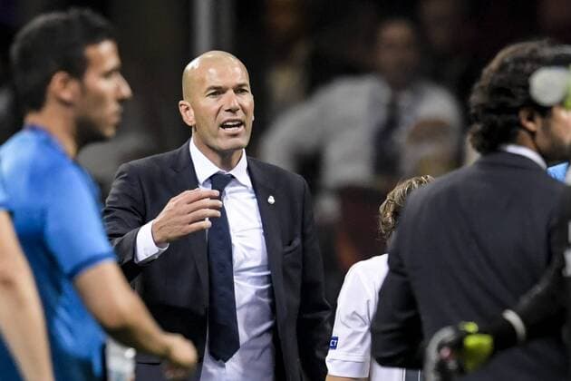 160528 Real Madrids tränare Zinedine Zidane under finalen i Champions League mellan Real Madrid och Atletico Madrid den 28 maj 2016 i Milano.  Copyright: JOELxMARKLUND BB160528JM051