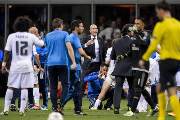 160528 Real Madrids tränare Zinedine Zidane under finalen i Champions League mellan Real Madrid och Atletico Madrid den 28 maj 2016 i Milano.  Copyright: JOELxMARKLUND BB160528JM052