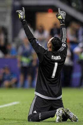 160528 Real Madrids malvakt Keylor Navas jublar under finalen i Champions League mellan Real Madrid och Atletico Madrid den 28 maj 2016 i Milano.  Copyright: JOELxMARKLUND BB160528JM066