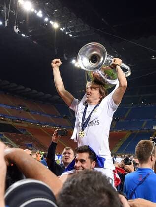 FUSSBALL CHAMPIONS LEAGUE FINALE SAISON 2015 2016 Real Madrid - Atletico Madrid 28.05.2016 Luka Modric (Real Madrid) jubelt mit dem Pokal 