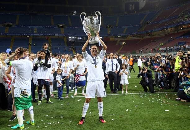 28.05.2016. Milano, Italy. UEFA Champions League final 2016. Atletico Madrid versus Real Madrid. Cristiano Ronaldo celebrates with trophy xPaoloxNuccix  ActionPlus11742880