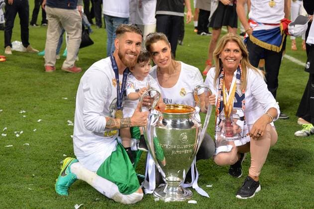 SERGIO RAMOS (real) ET SA FAMILLE - TROPHÄE - JUBEL FOOTBALL : Real Madrid vs Atletico Madrid - Champions League - Finale - 28 05 2016 AnthonyBIBARD FEP 