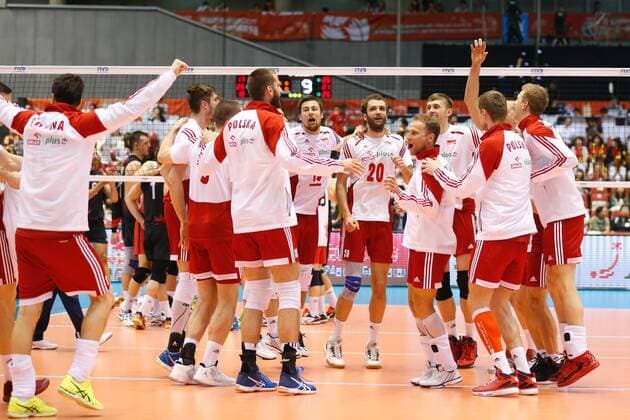 Poland team group Mannschaftsbild Totale (POL), MAY 28, 2016 - Volleyball : Men s Volleyball World Final Qualification for the Rio de Janeiro Olympics 2016 match between Poland 3-2 Canada at Tokyo Metropolitan Gymnasium, Tokyo, Japan. NOxTHIRDxPARTYxSALES.  (ipha023543)