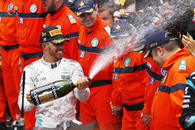 Bilder des Tages - SPORT Motorsports: FIA Formula One World Championship WM Weltmeisterschaft 2016, Grand Prix of Monaco, 44 Lewis Hamilton (GBR, Mercedes AMG Petronas Formula One Team), xHOCHxZWEIx