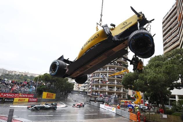 Formel 1, GP von Monaco, Unfall Jolyon Palmer Motorsports: FIA Formula One World Championship WM Weltmeisterschaft 2016, Grand Prix of Monaco, car of 30 Jolyon Palmer (GBR, Renault Formula 1 Team) after crash xHOCHxZWEIx