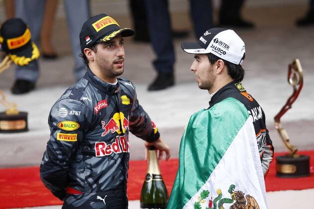 Formel 1, Lewis Hamilton gewinnt GP von Monaco Motorsports: FIA Formula One World Championship WM Weltmeisterschaft 2016, Grand Prix of Monaco, 3 Daniel Ricciardo (AUS, Red Bull Racing), 11 Sergio Perez (MEX, Sahara Force India F1 Team), xHOCHxZWEIx