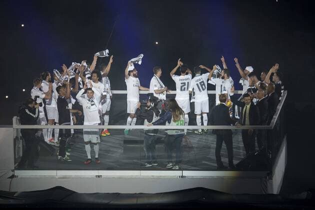 Real Madrid players during the celebration of the victory of the Real Madrid Champions League at Santiago Bernabeu in Madrid. May 29. 2016.  (201605029040)
