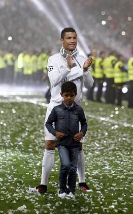 The Real Madrid celebrates, together his fans, in the Bernabeu stadium the conquering of the cup 11th of Champions League of his history, after win to Atletico de Madrid in the final of Milan, Italy. Madrid on May 29, 2016. Cristiano Ronaldo con su hijo.  xJosexLuisxCuestax xx