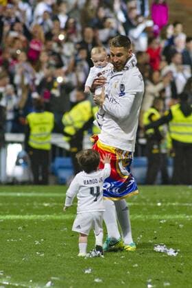 Sergio Ramos mit seinen Kindern bei der Real Madrid UEFA Champions League Siegesfeier im Estadio Santiago Bernabeu. Madrid, 29.05.2016  Foto:xDyDxFotografosx xFuturexImage