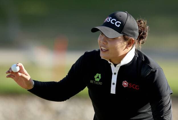 May 29, 2016 - Ann Arbor, Michigan, United States - Ariya Jutanugarn of Bangkok, Thailand acknowledge the crowd on the18th green after winning the final round of the inaugural LPGA Golf Damen Volvik Championship at Travis Pointe Country Club in Ann Arbor, MI, USA Sunday, May 29, 2016. LPGA Volvik Championship - Final Round  - ZUMAn230