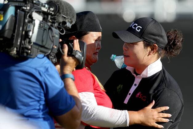 May 29, 2016 - Ann Arbor, Michigan, United States - Ariya Jutanugarn of Bangkok, Thailand is congratulated by Christina Kim of San jose, CA after winning the inaugural LPGA Golf Damen Volvik Championship at Travis Pointe Country Club in Ann Arbor, MI, USA Sunday, May 29, 2016. LPGA Volvik Championship - Final Round  - ZUMAn230