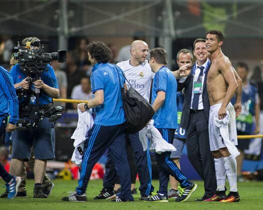 Cristiano Ronaldo (Real) schaut sich seinen Jubel auf der Anzeigetafel an 28.05.2016, Mailand, Real MADRID VS. ATLETICO MADRID Â