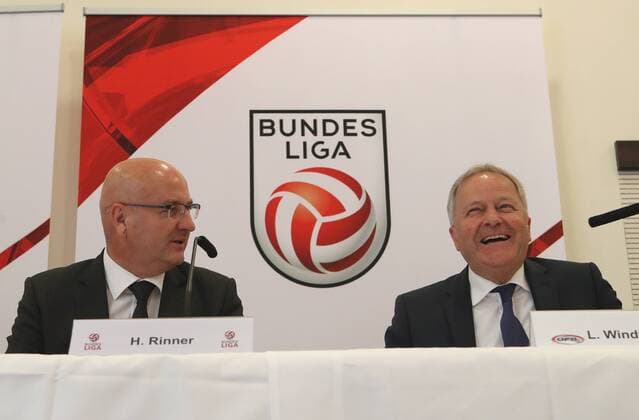 Fußball, Österreich, PK zum neuen Bundesliga-Format SOCCER - BL, OEFB, press conference PK Pressekonferenz KLAGENFURT,AUSTRIA,31.MAY.16 - SOCCER - tipico Bundesliga and OEFB, Oesterreichischer Fussball-Bund, new league format, press conference. Image shows president Hans Rinner (Bundesliga) and president Leo Windtner (OEFB). GEPAxpictures xChristianxOrt
