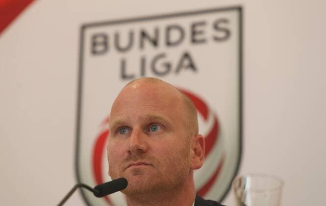 Fußball, Österreich, PK zum neuen Bundesliga-Format SOCCER - BL, OEFB, press conference PK Pressekonferenz KLAGENFURT,AUSTRIA,31.MAY.16 - SOCCER - tipico Bundesliga and OEFB, Oesterreichischer Fussball-Bund, new league format, press conference. Image shows chairman Christian Ebenbauer (Bundesliga). GEPAxpictures xChristianxOrt