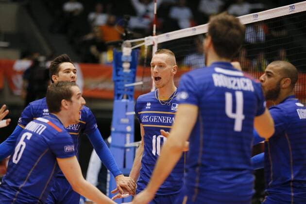 France team group Mannschaftsbild Totale (FRA), JUNE 1, 2016 - Volleyball : Men s Volleyball World Final Qualification for the Rio de Janeiro Olympics 2016 match between France 3-1 Australia at Tokyo Metropolitan Gymnasium, Tokyo, Japan. Noxthirdxpartyxsales  (qdwa047866)