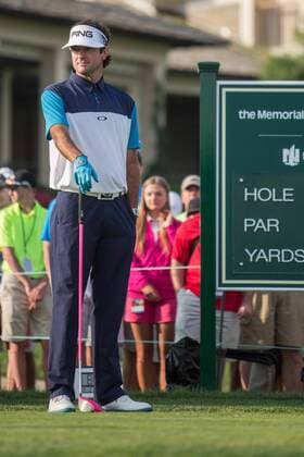 Golf, The Memorial Tournament in Dublin, Ohio June 2, 2016 - Dublin, Ohio, U.S - Bubba Watson waits to tee off on the first tee for the first round of The Memorial Tournament at Muirfield Village Golf Club, Dublin, Ohio. PGA Golf Herren 2016 - The Memorial Tournament - First Round - ZUMAs304
