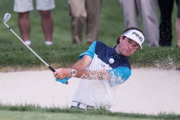 Golf, The Memorial Tournament in Dublin, Ohio June 2, 2016 - Dublin, Ohio, U.S - Bubba Watson hits out of the sand trap on the 17th hole in the first round of The Memorial Tournament at Muirfield Village Golf Club, Dublin, Ohio. PGA Golf Herren 2016 - The Memorial Tournament - First Round - ZUMAs304
