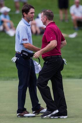June 2, 2016 - Dublin, Ohio, U.S - Ben Martin shakes hands with Rod Pampling after the first round of The Memorial Tournament at Muirfield Village Golf Club, Dublin, Ohio. PGA Golf Herren 2016 - The Memorial Tournament - First Round - ZUMAs304