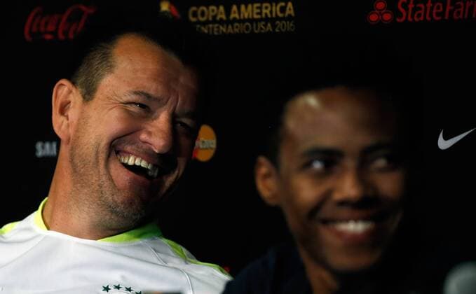 Brazilian Natinal Team Coach, Carlos Dunga (L), participates in a press conference PK Pressekonferenz before facing Ecuador on 04 June in a Copa America Centenario match in Pasadena, USA, 03 June 2016. EFE Juan Carlos Cardenas BRAZILIAN national team Nationalteam PRESS CONFERENCE !ACHTUNG: NUR REDAKTIONELLE NUTZUNG!  PSD102 20160604-636006091802985904