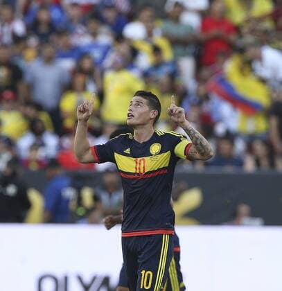 Bilder des Tages - SPORT Colombian national team Nationalteam player James Rodriguez celebrates after scoring against USA, during the inauguration match of the Copa America Centenario 2016 at Levi s Stadium in Santa Clara, USA, 03 June 2016. EFE David Fernandez COLOMBIA VS. EE.UU. !ACHTUNG: NUR REDAKTIONELLE NUTZUNG!  COL51 20160604-636006128919736825