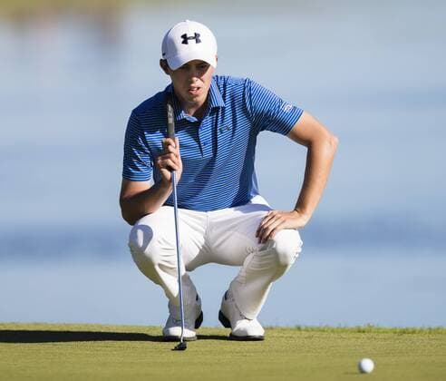 160604 Matthew Fritzpatrick, England kontrollerar puttlinjen pa 18:e halet under dag tre av golftävlingen Nordea Masters den 4 Juni 2016 i Stockholm.  Copyright: ANDREASxSANDSTRÖM BB160604BB120
