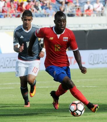 Paraguay Derlis Gonzalez (L) against Costa Rica Joel Campbell (R) during a Copa America match at Camping World stadium in Orlando, Florida, US, 04 June 2016. Costa Rica Vs. Paraguay !ACHTUNG: NUR REDAKTIONELLE NUTZUNG!  SAN01 20160605-636006836742086940